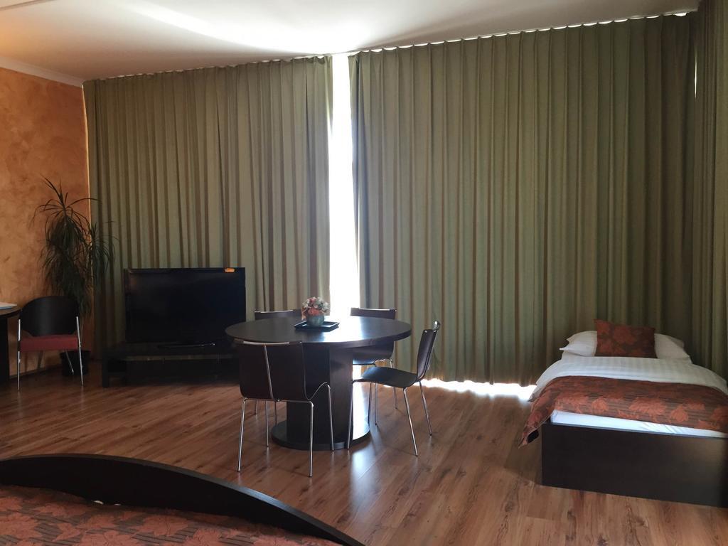 Hotel Samaria Šamorín Dış mekan fotoğraf