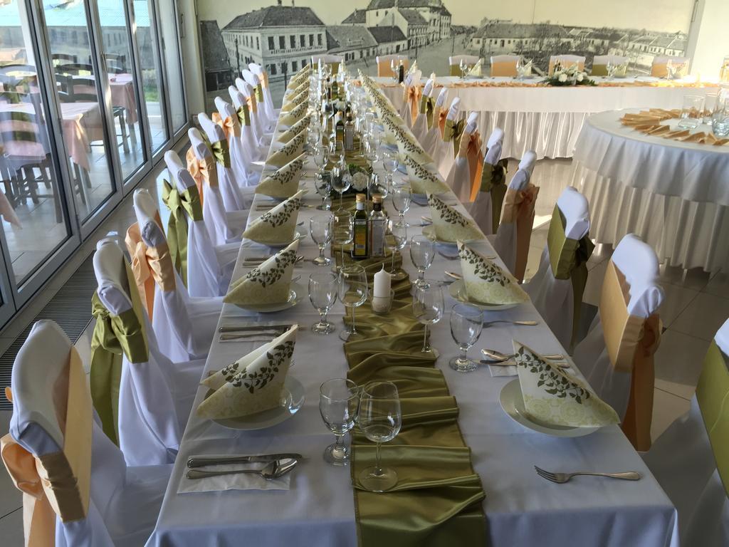 Hotel Samaria Šamorín Dış mekan fotoğraf